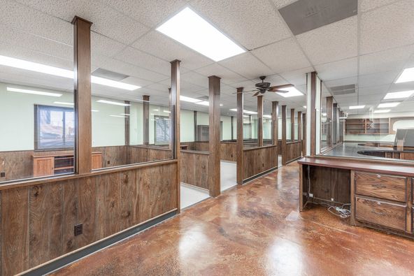 1507 13th St, Lubbock, TX 79401